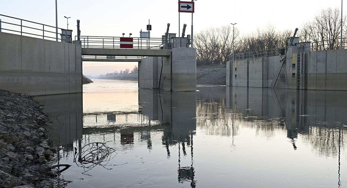 Szokatlan dolog történik a Balatonnál