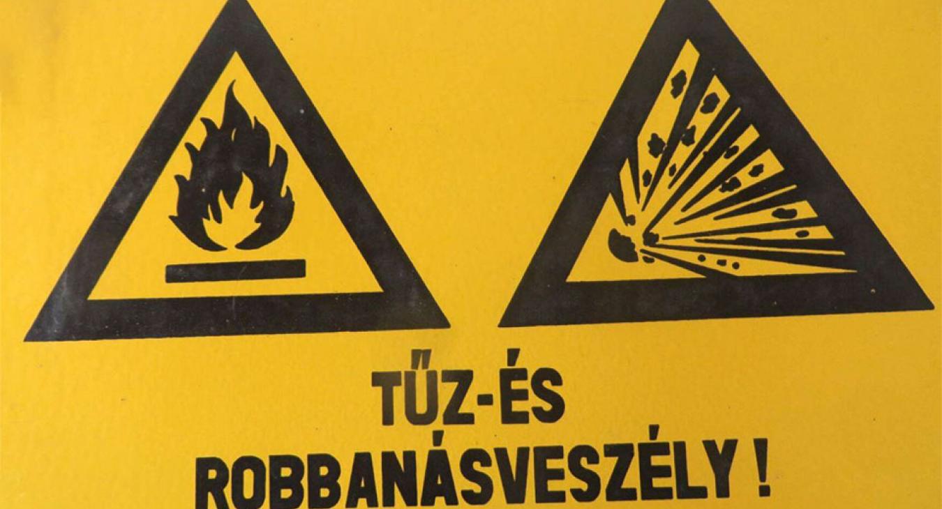 Tűz- és robbanásveszély miatt a BYD leállítja a saját fejlesztésű akkumulátorának a gyártását