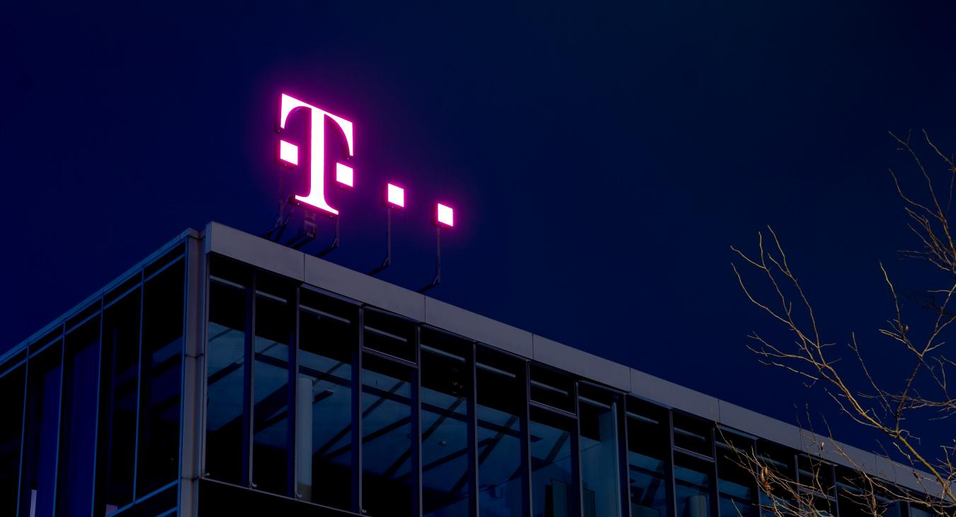 Ennyivel emeli az árait idén a Telekom