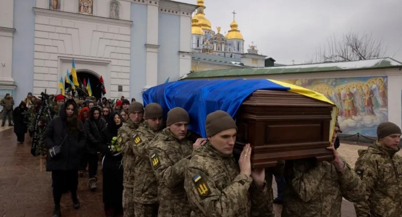 Veszteségszámokat közölt Zelenszkij, felfedte Navalnij halálának okát az ukrán hírszerzés