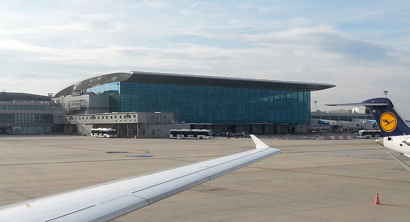 Alakul a terv, hogyan vásárolja vissza az Orbán-kormány a ferihegyi repülőteret 