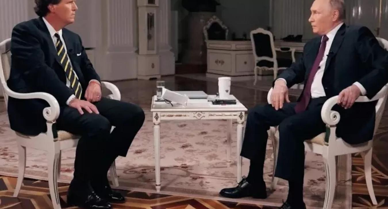 Vlagyimir Putyin Tucker Carlsonnak: A kárpátaljai magyarok „visszavágynak az anyaországhoz” 