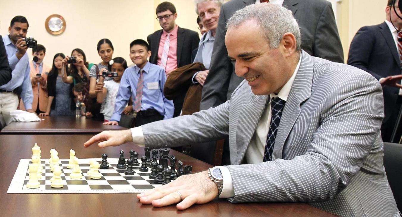 Terroristának minősítette Kaszparov sakkvilágbajnokot az orosz hatóság