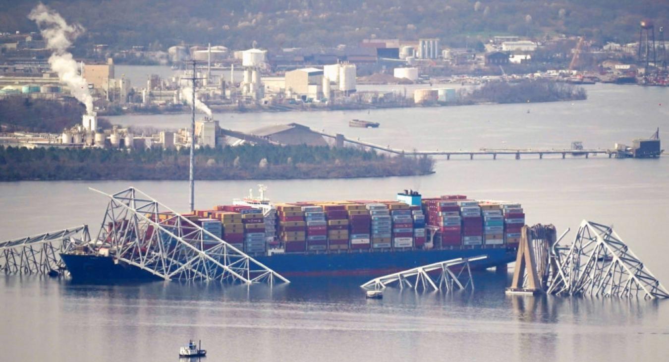 Leállították az eltűntek utáni kutatást, hat halálos áldozata lehet a baltimore-i hídomlásnak 