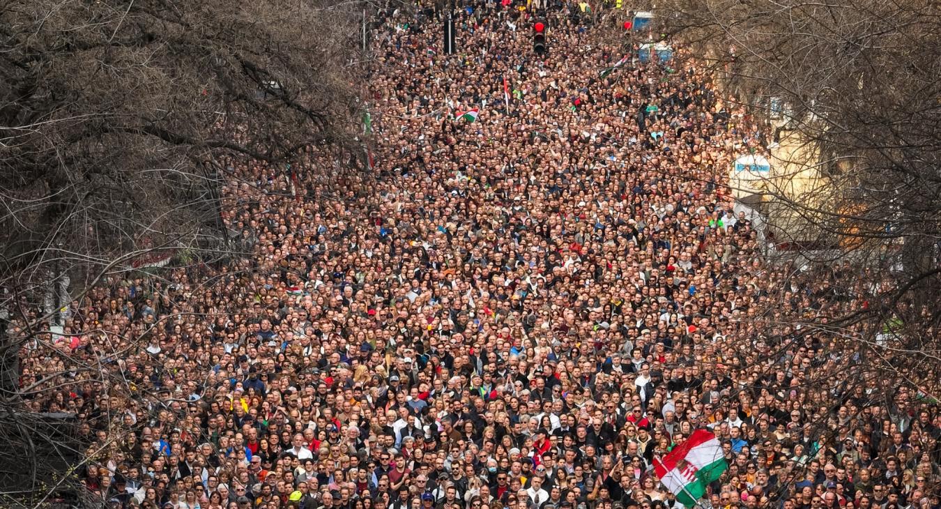 Nemzeti menetet hirdetett jövő szombatra Magyar Péter 