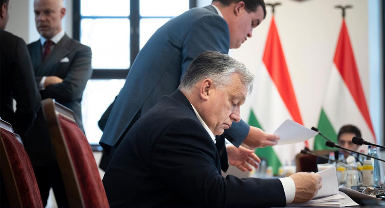 Orbán Viktorék a Magyar Péter-ügy árnyékában agyalnak valamin 