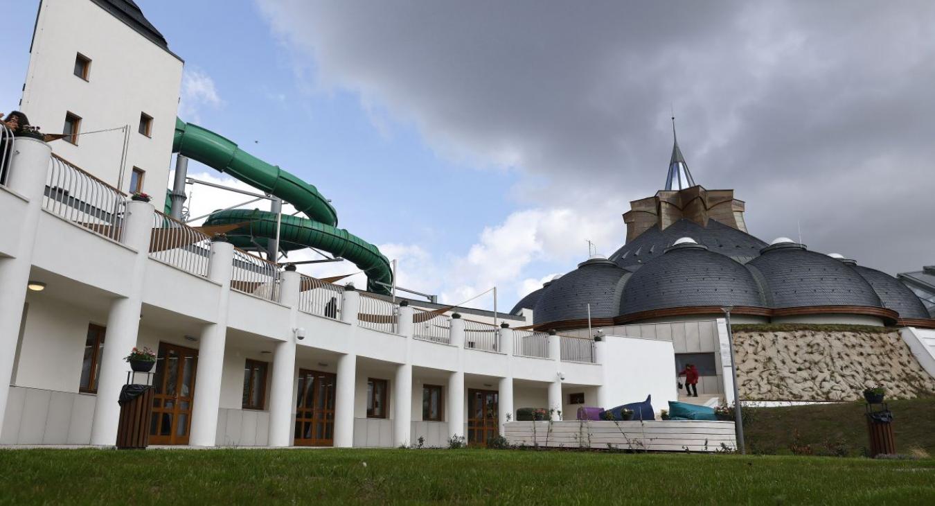 Elkészült a magyar Atlantisz - Makovecz-stílusban