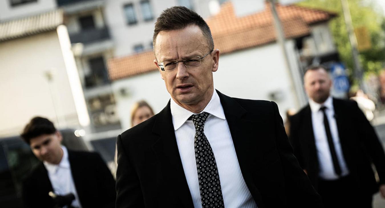 Szijjártó belengette, milyen jelöltet támogatna hazánk a NATO élére 