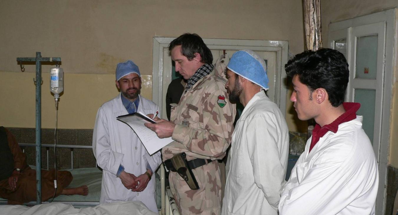 Afganisztánt megjárt magyar orvos ezredes: Az sem mindegy, evett-e Fico a merénylet előtt 