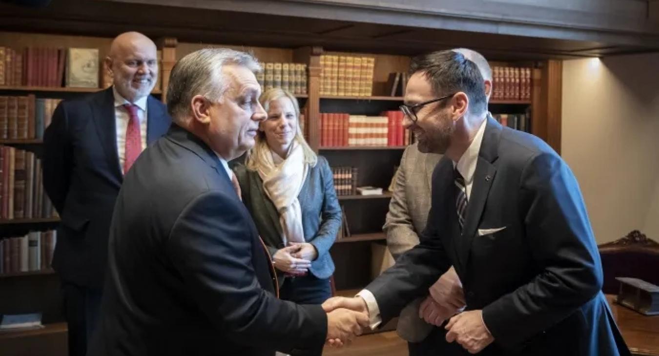 Fél Lengyelország a gyanús ügyekbe keveredett volt Orlen-vezért kutatja, ő közben Budapesten él luxuséletet