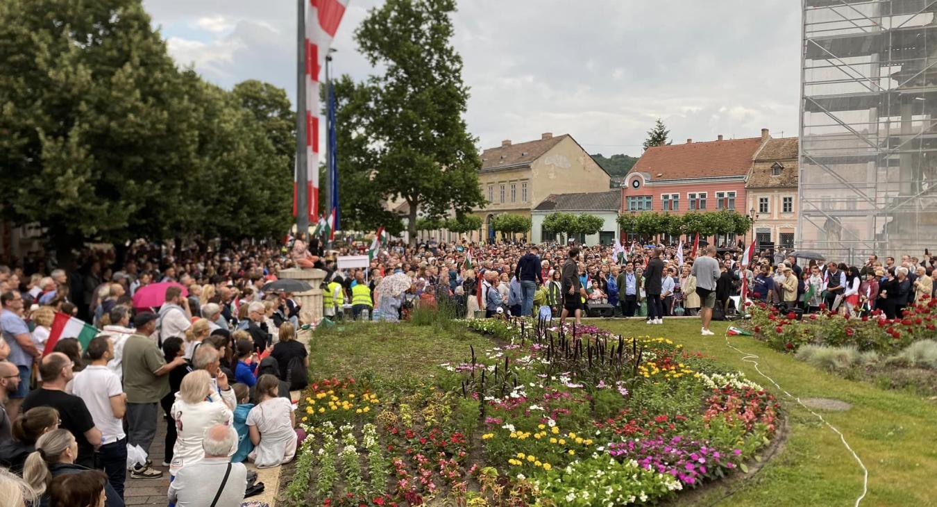 Az önkormányzati választásokat készíti elő Magyar Péter az ellenzéknek 