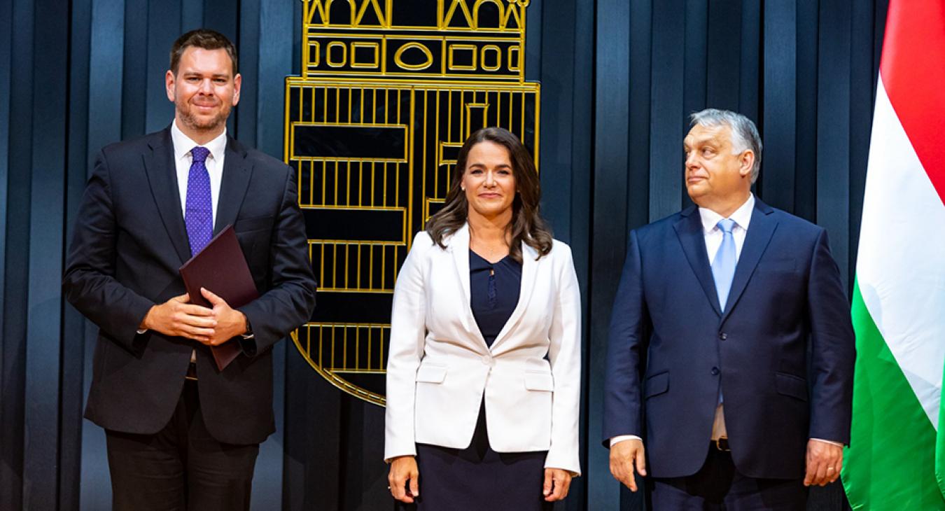 Álruhás királyfik