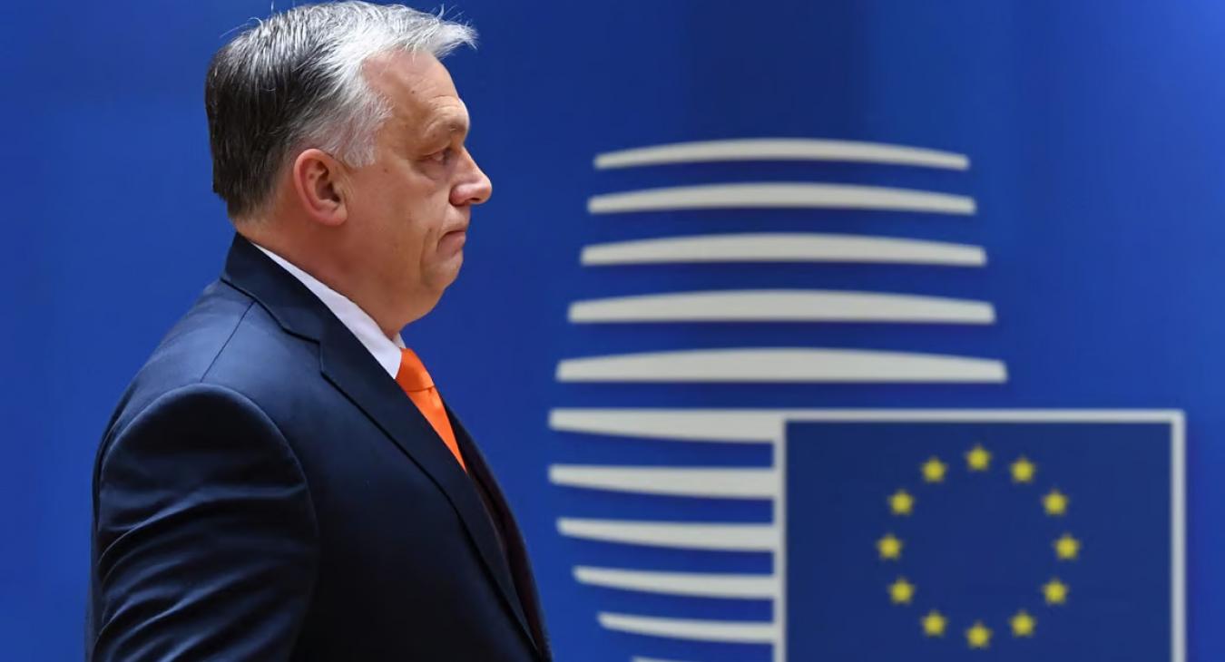 Nem Orbán felé tolódik jobbra az európai politika