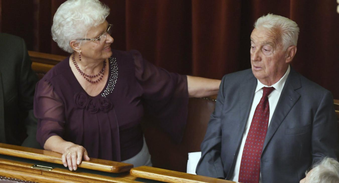 1,8 milliárd forintot vesznek ki osztalékként Orbán Viktor apjának a cégéből