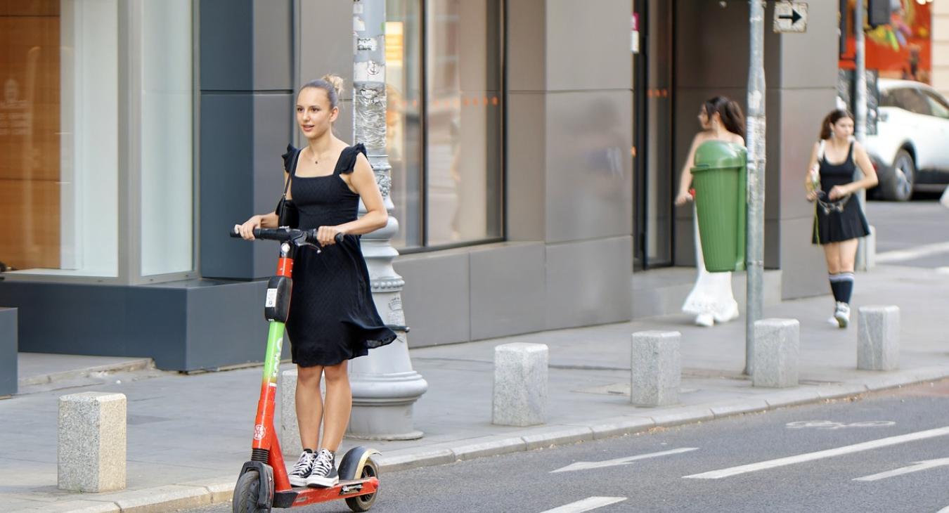 Zűrösen indulhat az e-rollerek kötelező biztosítása