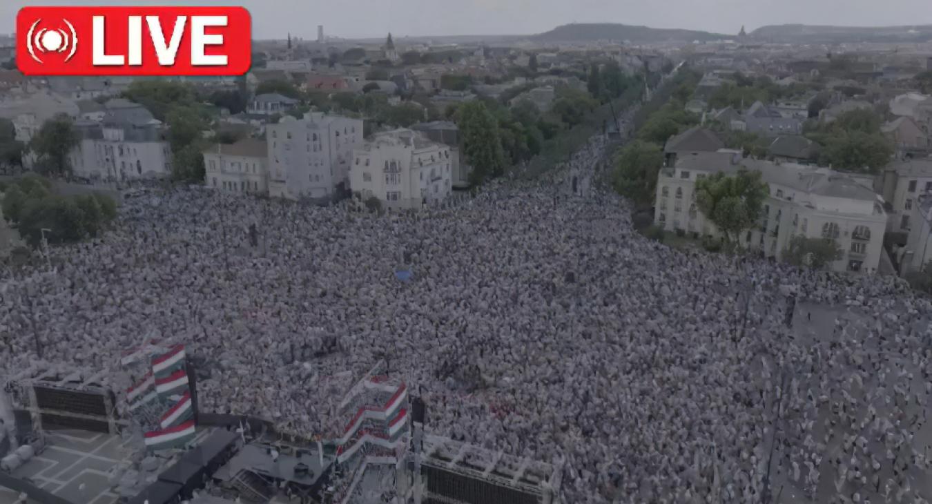 Árad a Tisza a Hősök terén - ÉLŐ