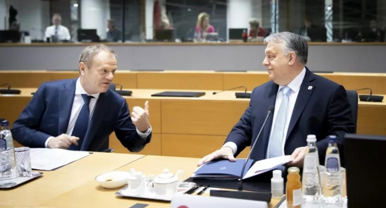 A lengyel uniós elnökség zászlajára tűzheti a Magyarország elleni eljárást