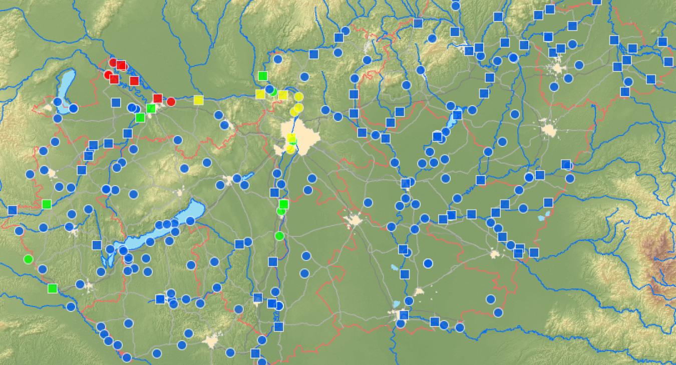 Pirosba borult a Duna Győr fölötti szakasza