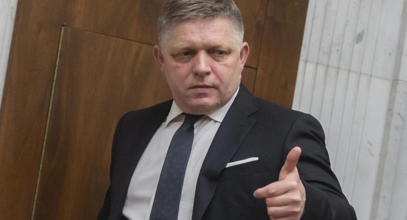 Robert Fico bejelentette, mit tesz Szlovákia, ha az Egyesült Államok "kivonul" az ukrán ügyből