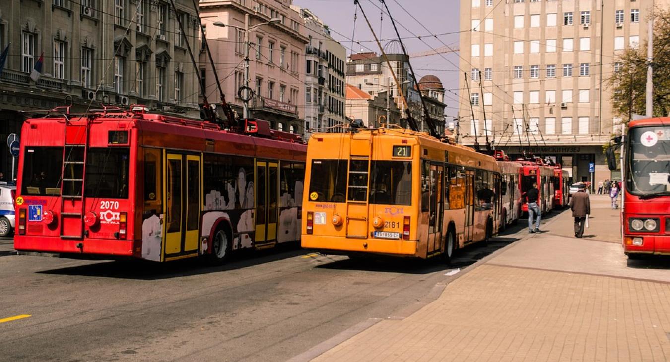 Belgrádban ingyenes lesz a közösségi közlekedés, de megoldható lenne ez Budapesten is? 