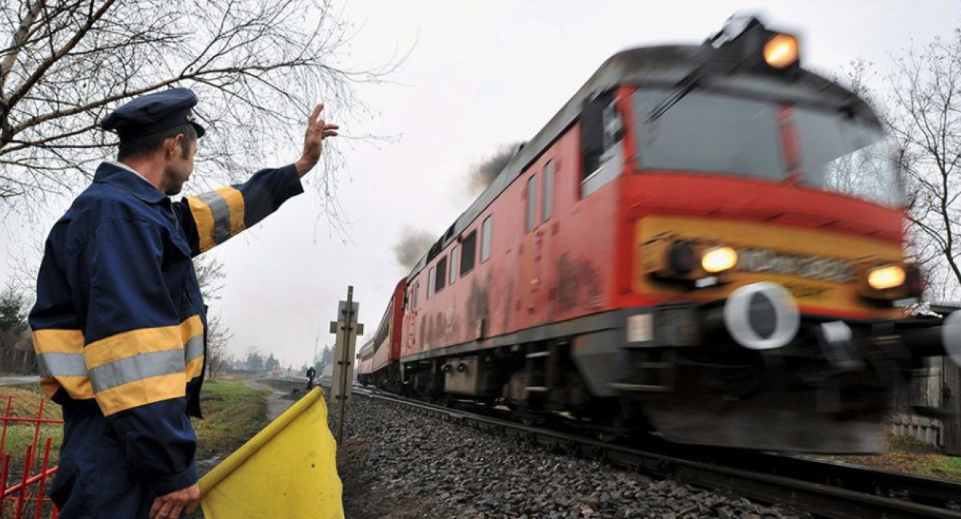 Csak látszólag lett 1100 fővel több vasutas