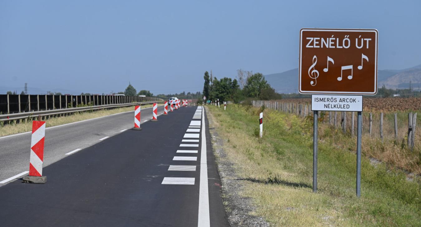 Megérkezett a kormányzati válasz a helybelieket zavaró zenélő út kapcsán