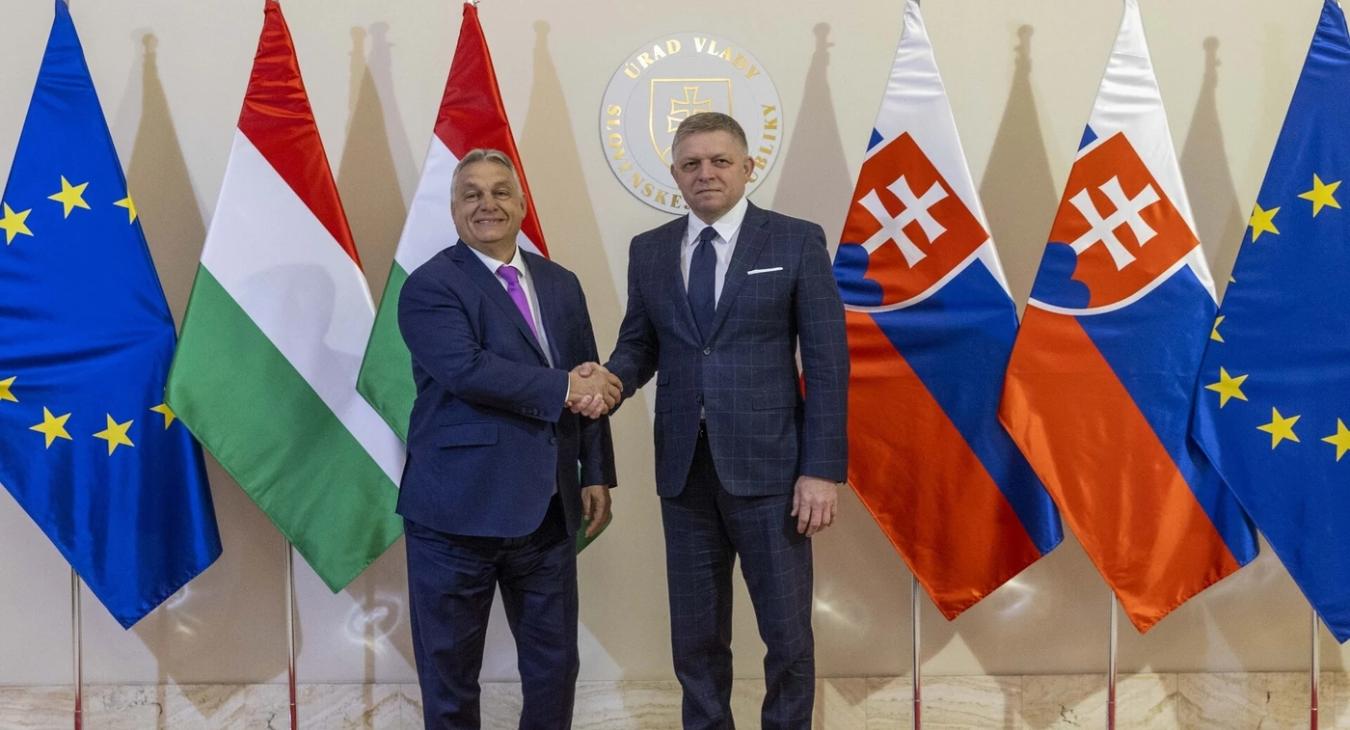 Teljesen elmosódtak a különbségek Fico és Orbán között 