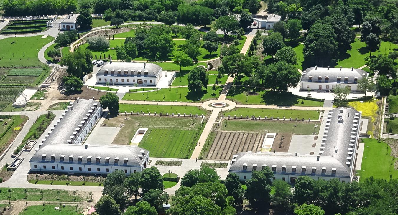 Magyar Péter: Orbán megint hazudott Hatvanpusztáról, hogy az apja építtette magának, és neki ahhoz semmi köze