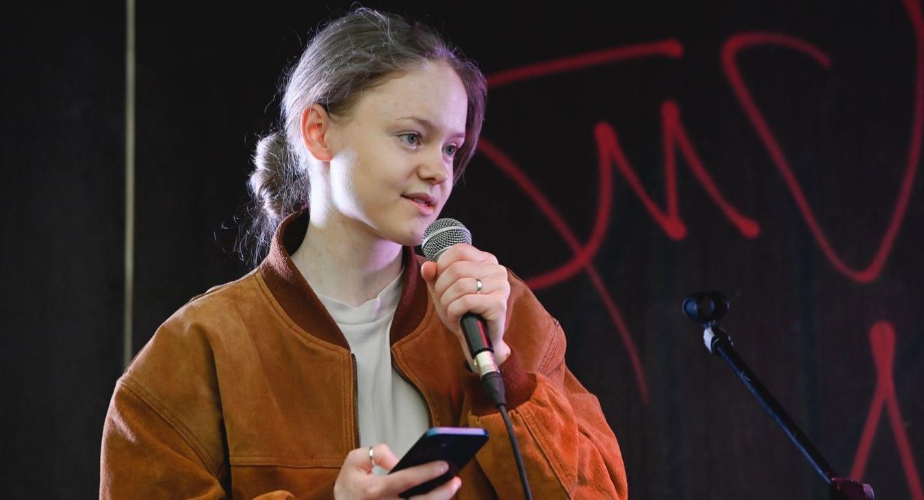 Lemondott törvényszéki bíró képviseli Pankotai Lilit