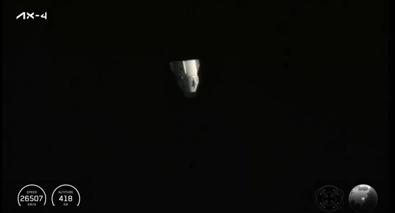 Elindult a Föld felé Kapu Tiborék űrhajója 