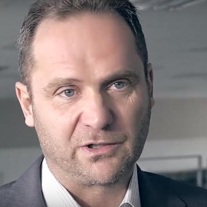 Jaksity György szerint annyi pénzt vesztettek az emberek, amennyit csak az állam tud pótolni 