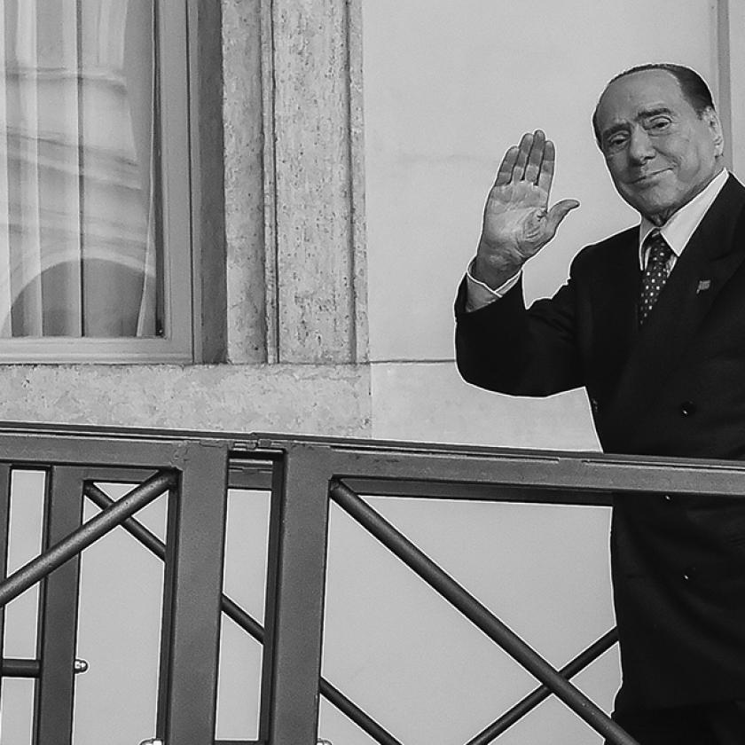 Elhunyt Silvio Berlusconi 