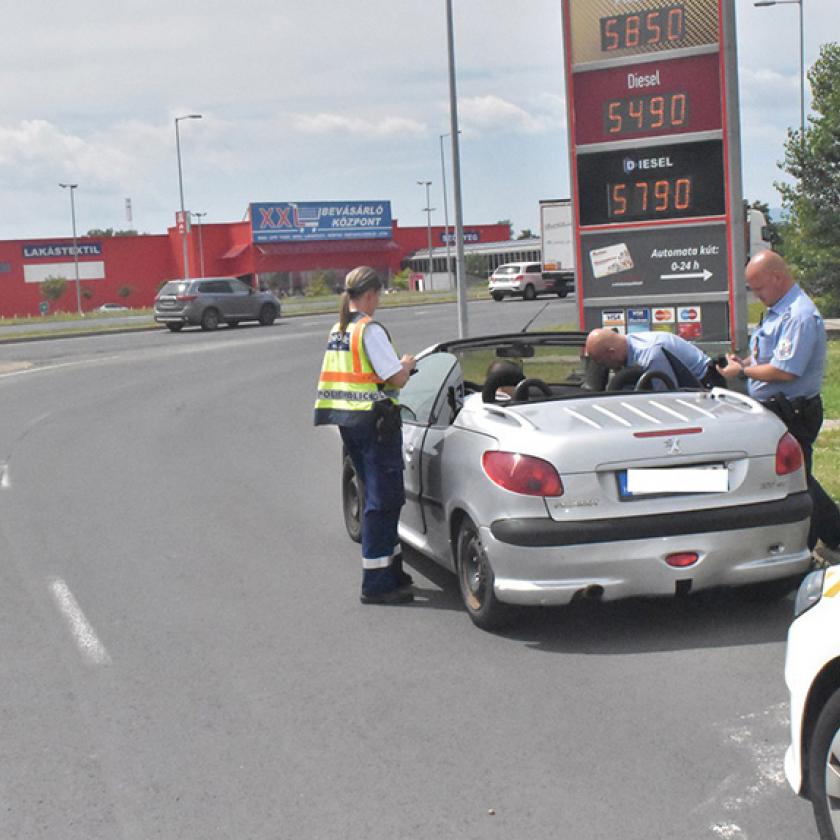 Önmagáról nem sokat tudva száguldozott egy bekokainozott sofőr az M3-ason