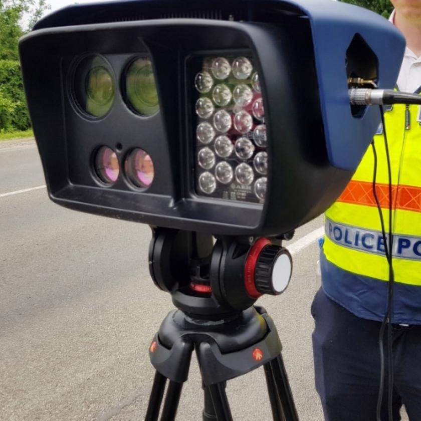 Fájdalmas csekket postáznak több ezer magyar autósnak: megüti a bokáját, aki nem fizeti be 