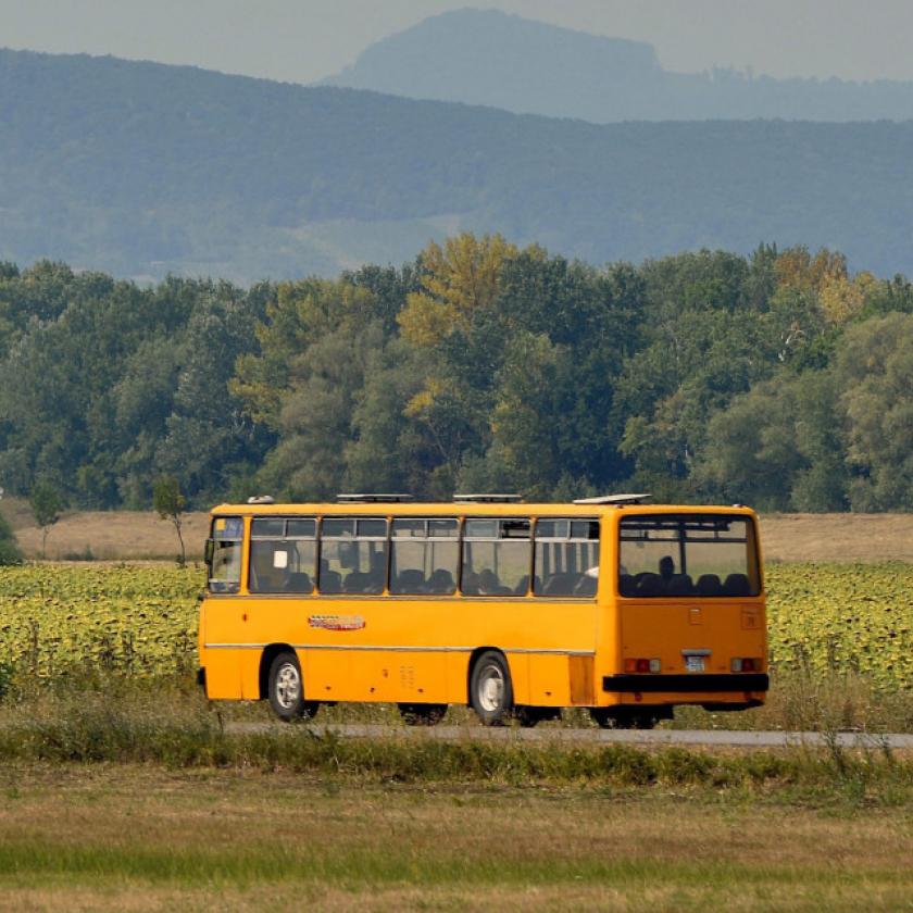 Óriási a sofőrhiány a Volánbusznál, vonatpótlásra végképp nincs kapacitás