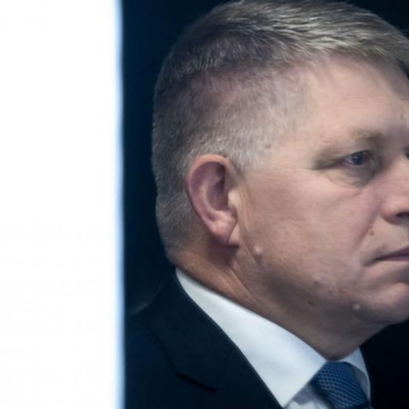 Fontos döntést hozott Robert Fico, magyar példát követ 