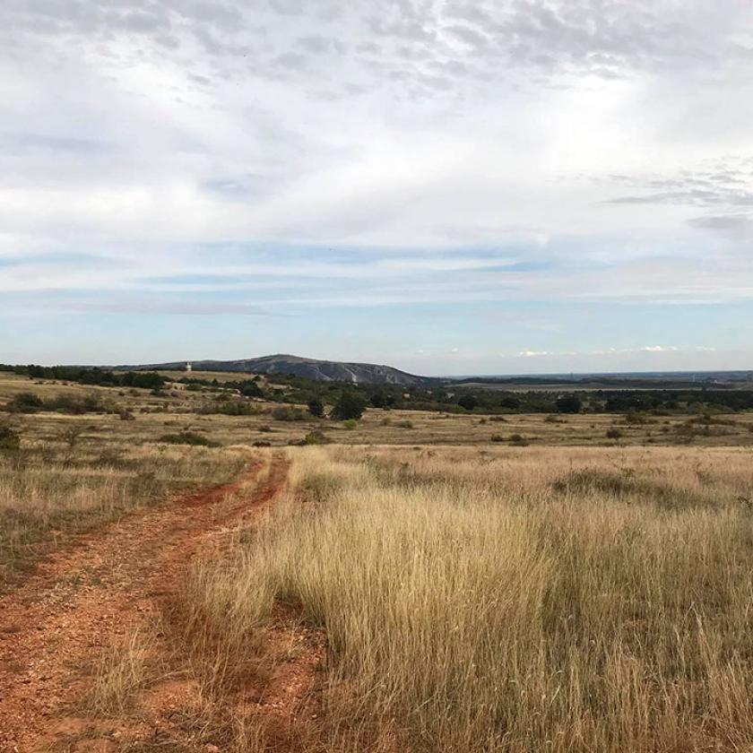 Szükség lehet az esernyőre, de hideg az nem lesz