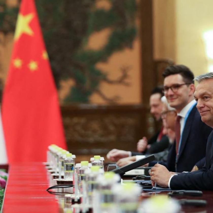 Orbán Viktor nem tétlenkedett, tíz gazdasági megállapodást hozott tető alá a kínai miniszterelnökkel 