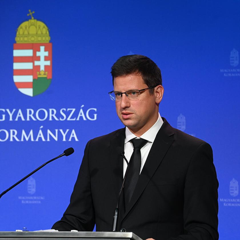 A szerdai kormányülés döntéseit előadja: Gulyás Gergely