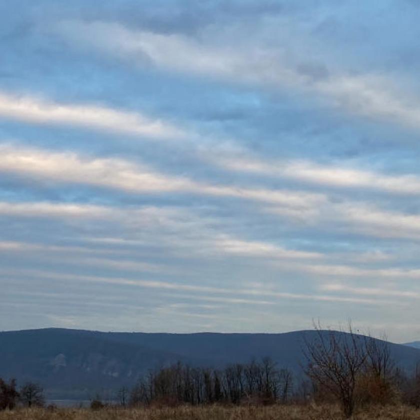 Ma is érhet minket héány órácska napfény