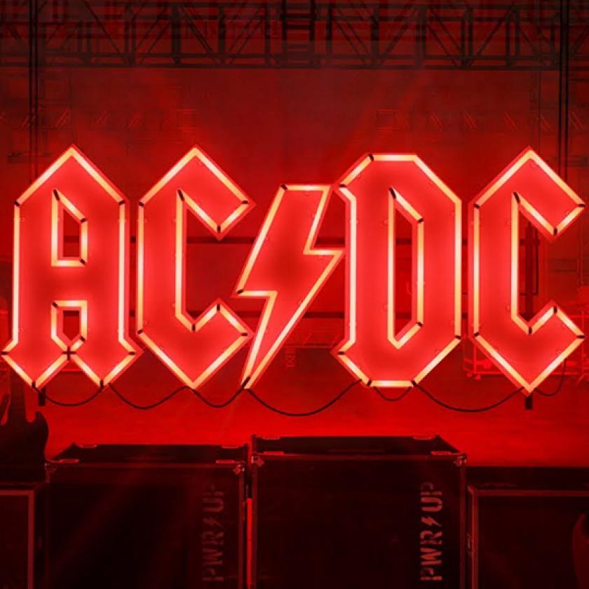 Újabb legendás zenész halt meg az AC/DC-ből