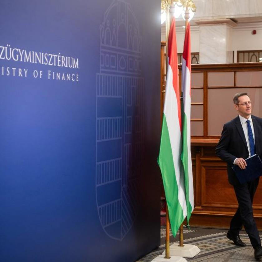 Az elmúlt három évben közel a duplájára nőtt a magyar államadósság devizaaránya