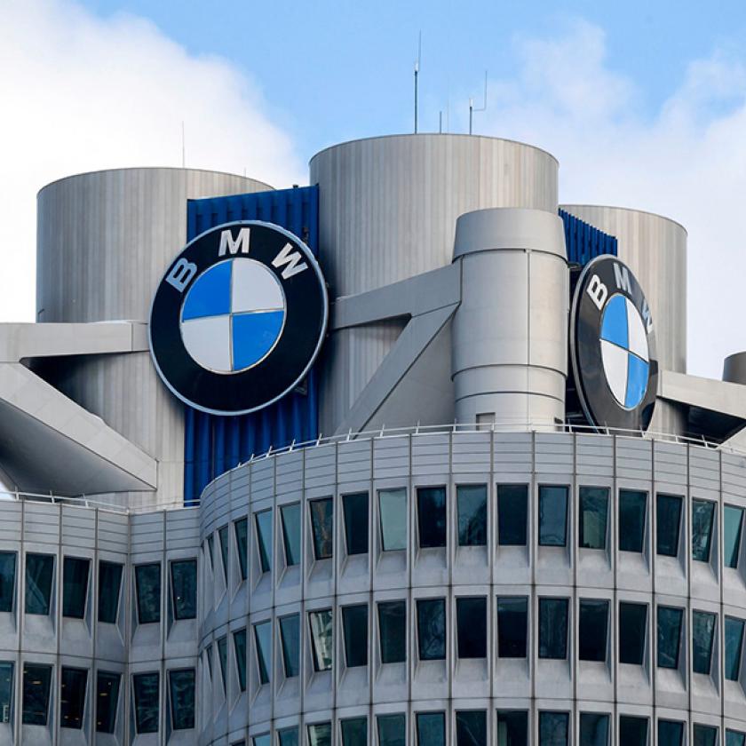BMW: óriási hiba az új benzines és dízel autók forgalomba helyezésének tilalma