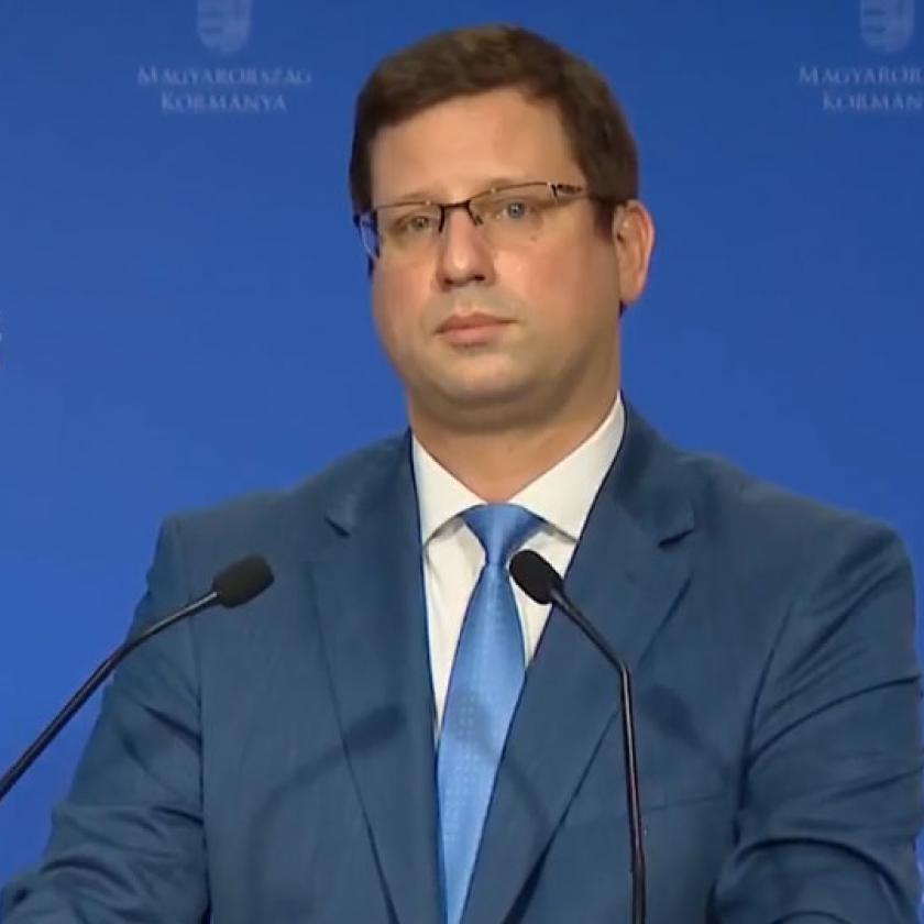 Gulyás Gergely szokatlan időpontban tartott Kormányinfót