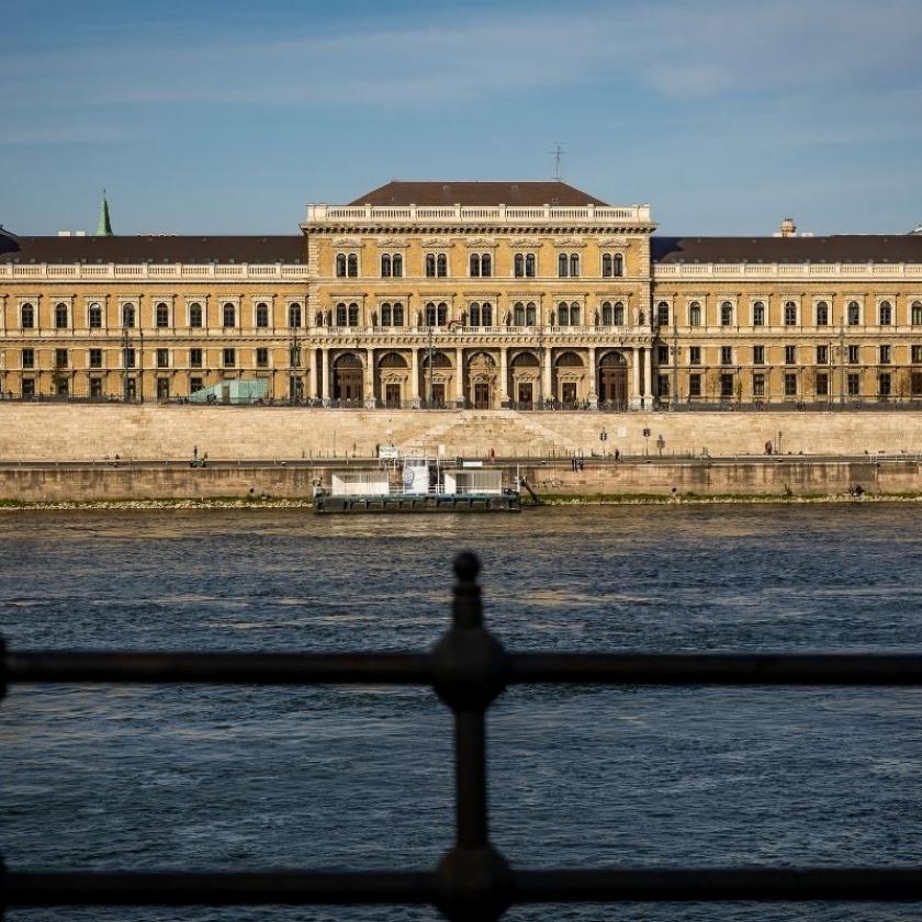 Hekkertámadás érte a Corvinus egyetemet, feltörték a tanulmányi rendszert 