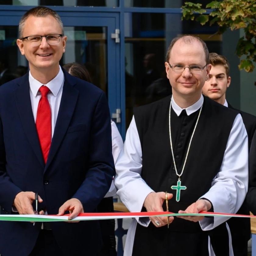 Tisztában van vele a Zirci Ciszterci Apátság, hogy idős, mozgáskorlátozott bérlőket akarnak elküldeni 