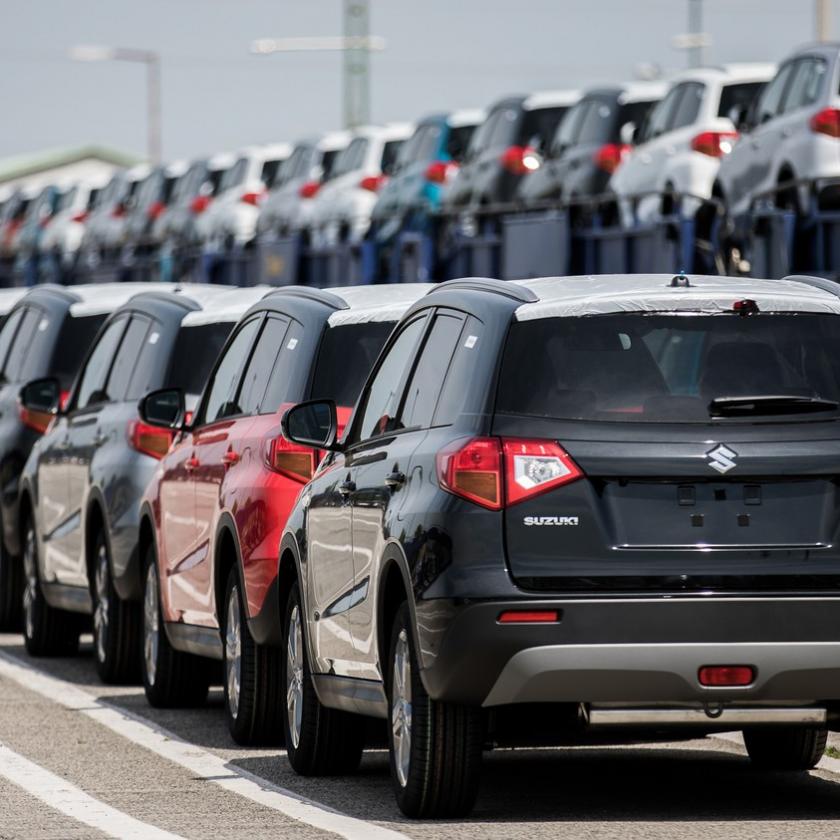 Vendégmunkások lepték el azt esztergomi Suzuki-gyárat 