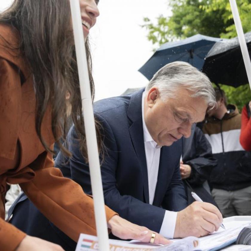 Nagyon úgy fest, hogy töküres a Fidesz ötlettára, Orbán Viktor pártja az évtized legigénytelenebb kampányát folytatja 