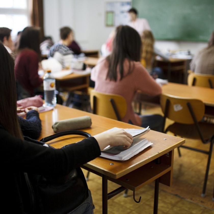 Az iskolák működése tanulásfókuszú helyett tanításfókuszú. 