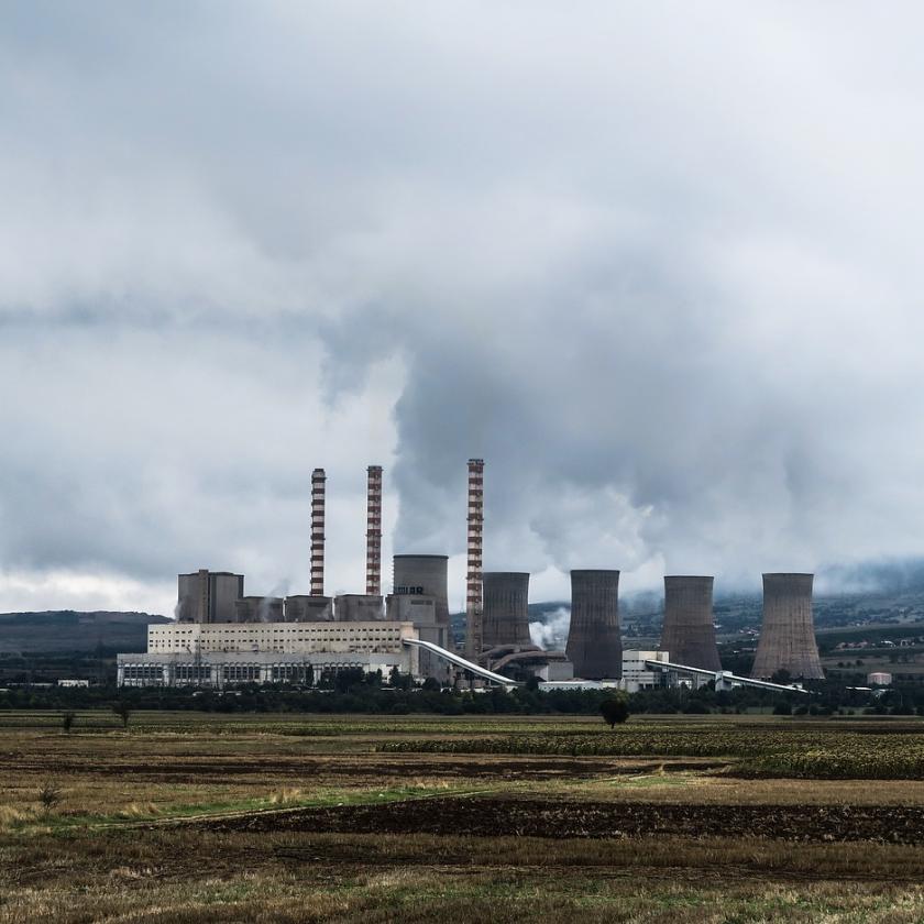 Megvalósult a klímavédők rémálma: több fosszilis energiát követel a mesterséges intelligencia